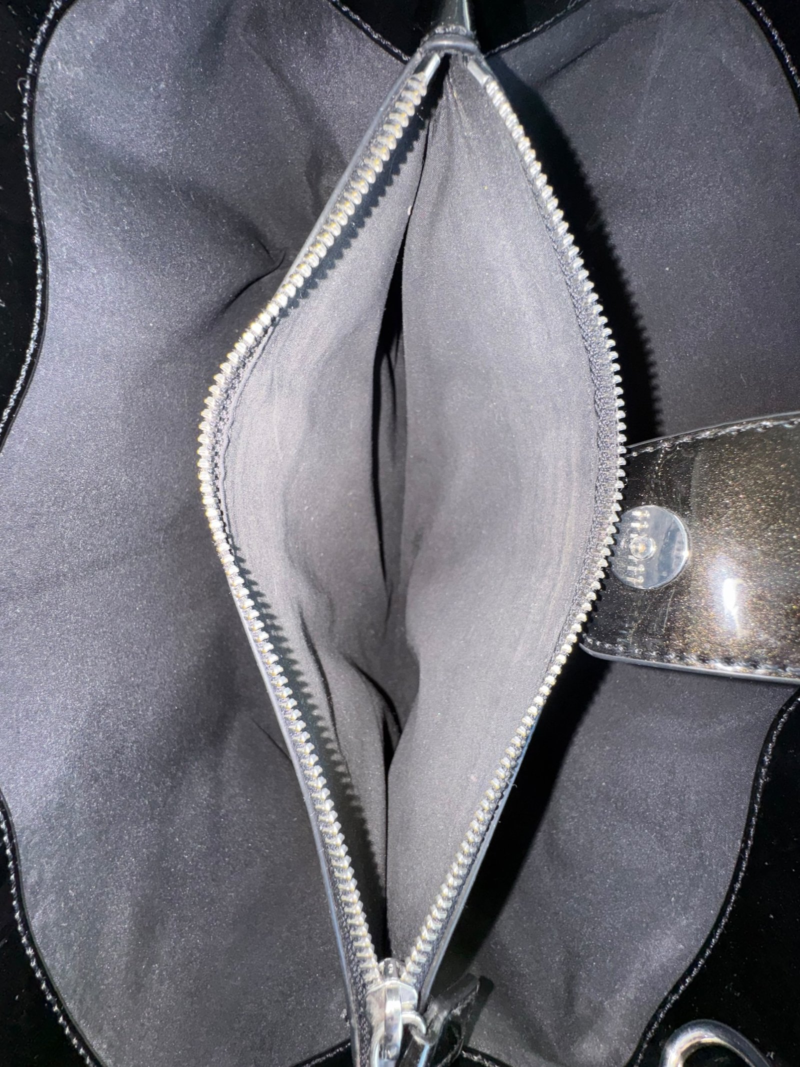 ARMANI EXCHANGE - TOTE PATENT BAG - Image 4