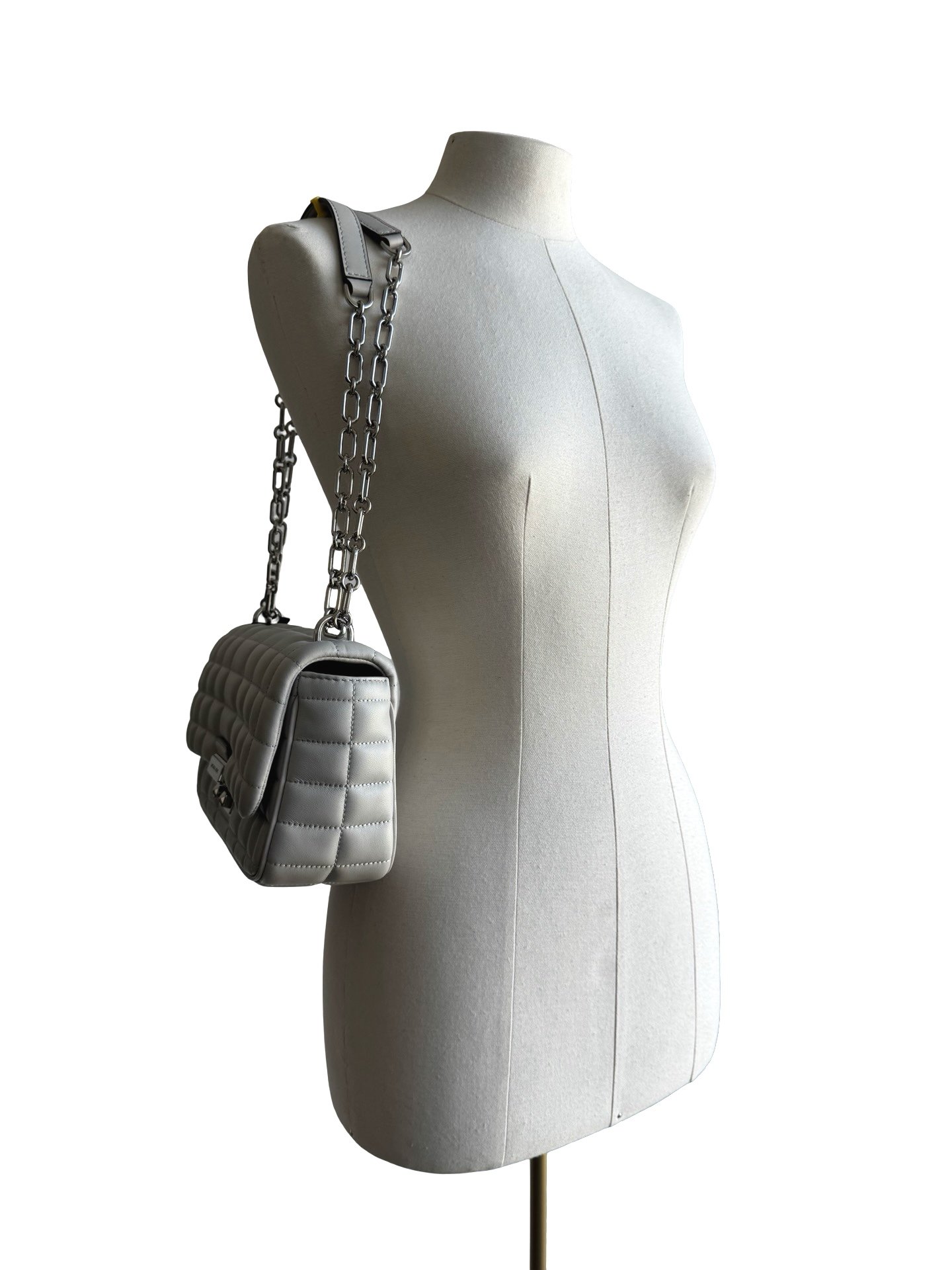 MICHAEL KORS - TRIBECA PADDED BAG - Image 8