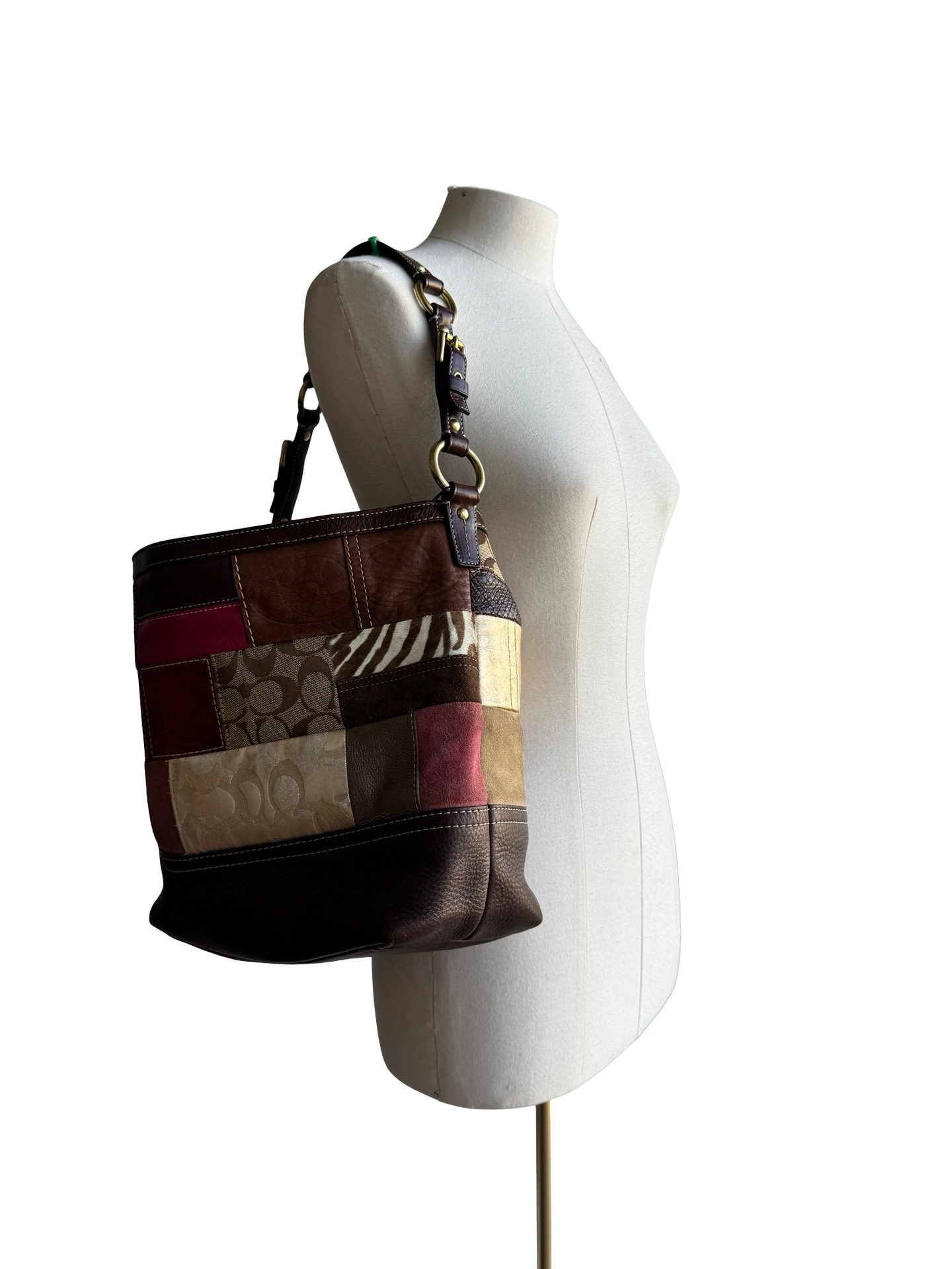 COACH - HOLLDAY PATCHWORK - Image 10