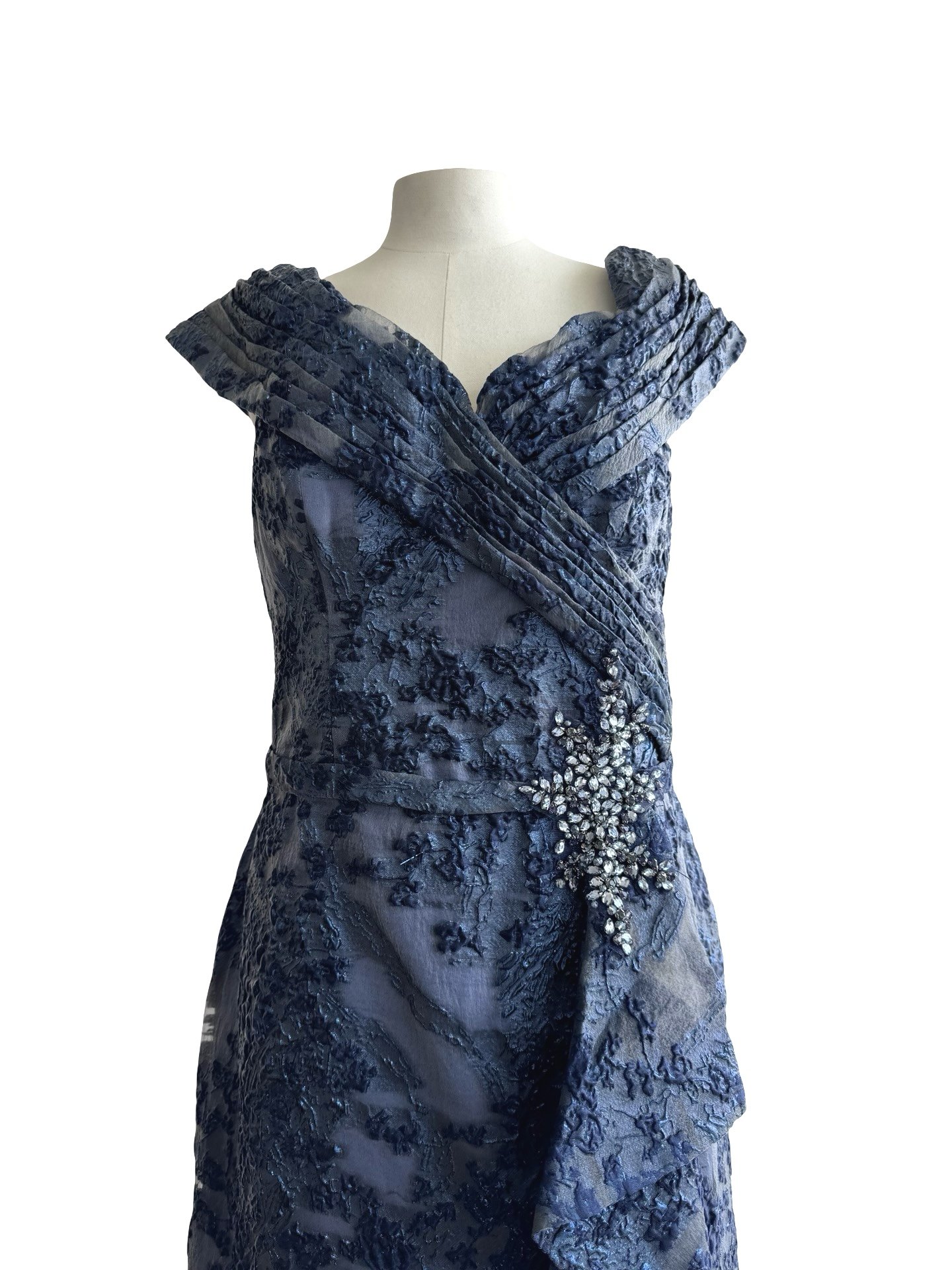 ETHERIAL ELEGANCE - Image 4