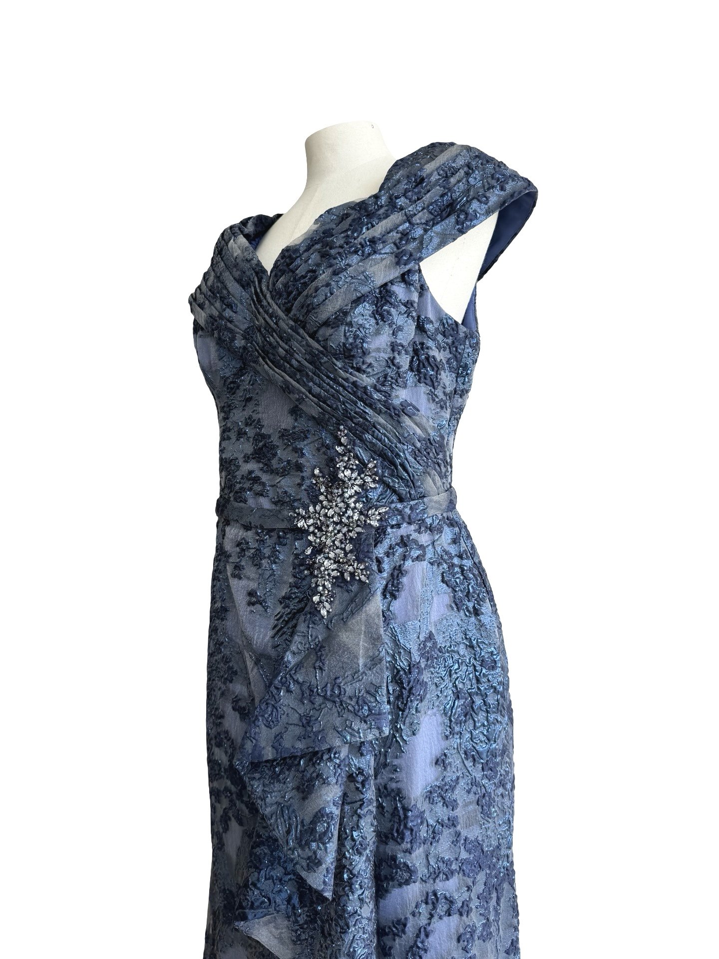 ETHERIAL ELEGANCE - Image 6