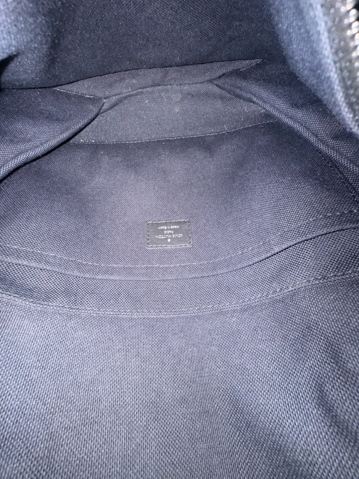 LOUIS VUITTON - UTHA CANYON PM SHOULDERBAG - Image 6