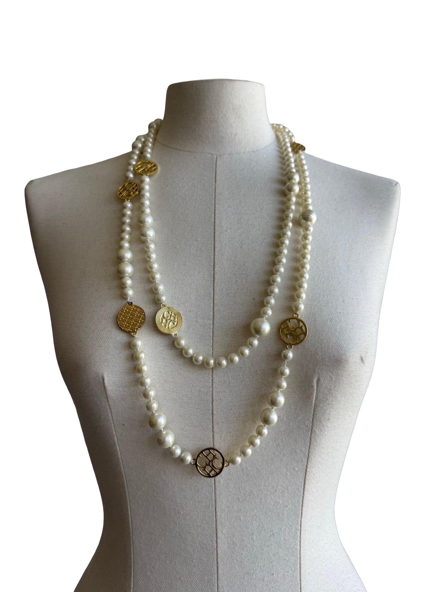 CAROLINA HERRERA - NECKLACE SIGNET AUDREY PEARLS - Image 7