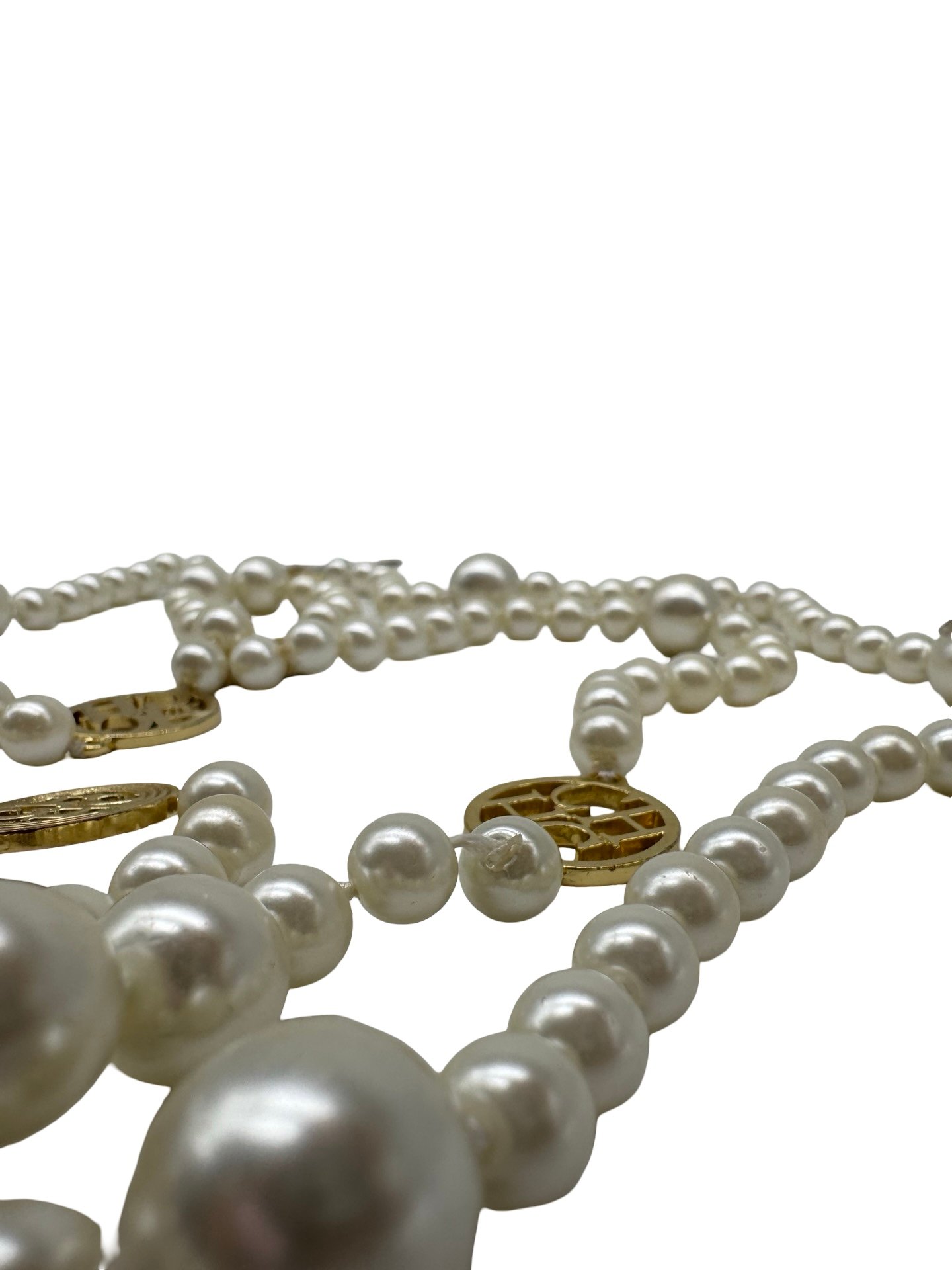 CAROLINA HERRERA - NECKLACE SIGNET AUDREY PEARLS - Image 8