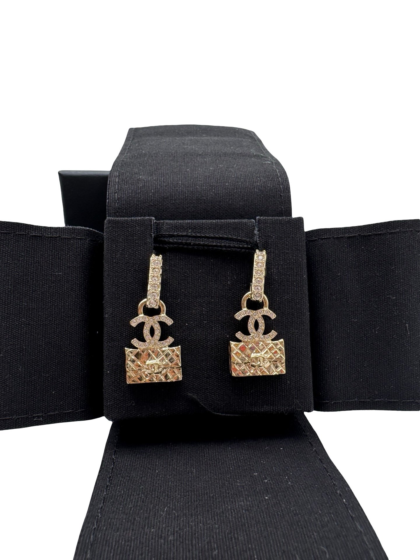 CHANEL - CLASSIC FLAP BAG EARRINGS - Image 6