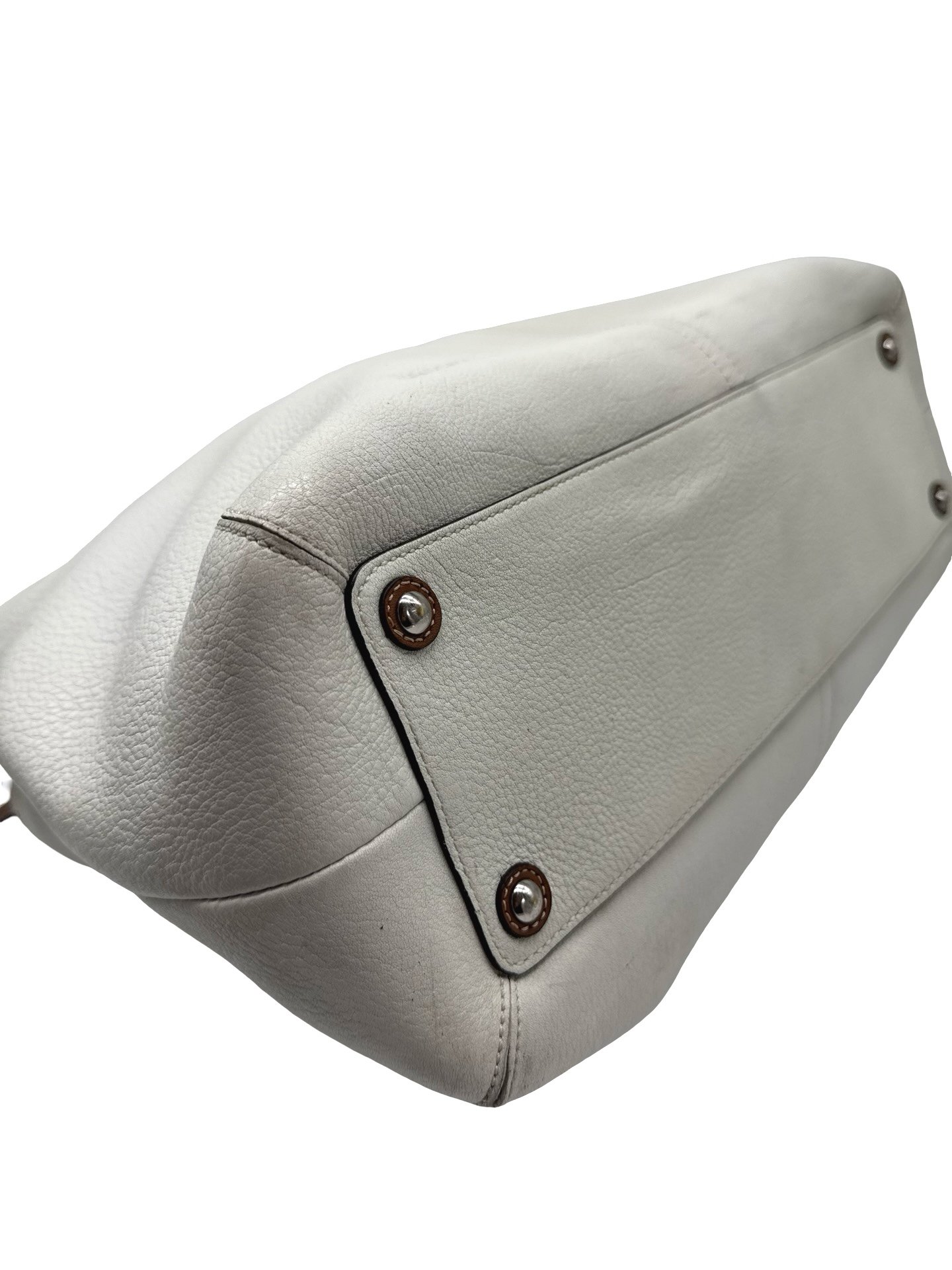 COACH - SOHO CARRY TOTE - Image 12