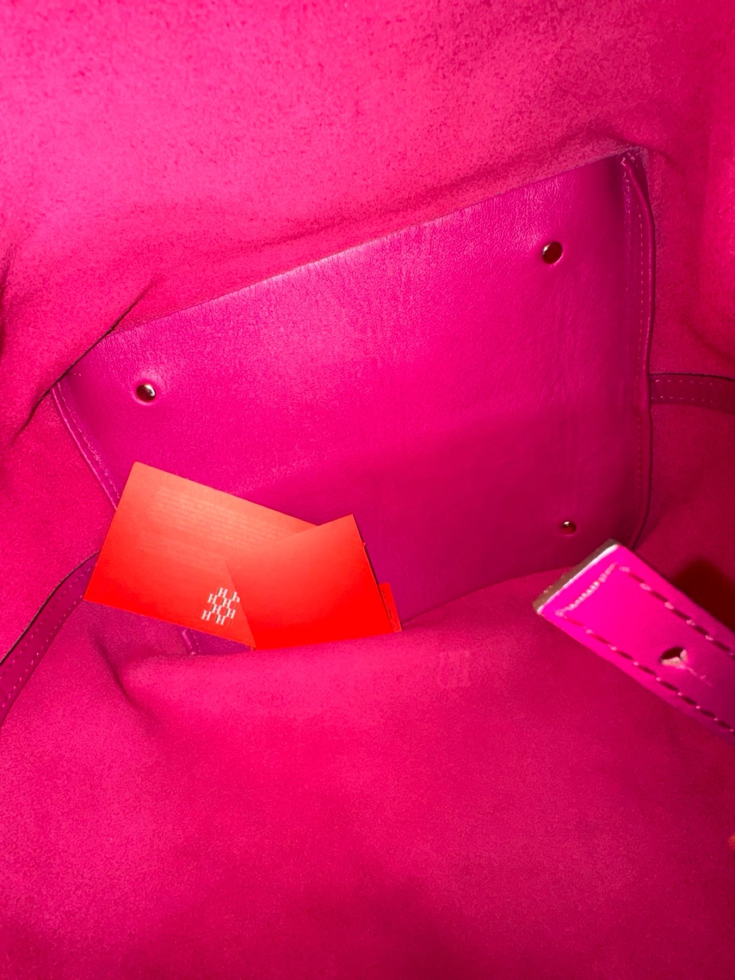 CAROLINA HERRERA – MATRYOSHKA M FUSCIA - Image 11