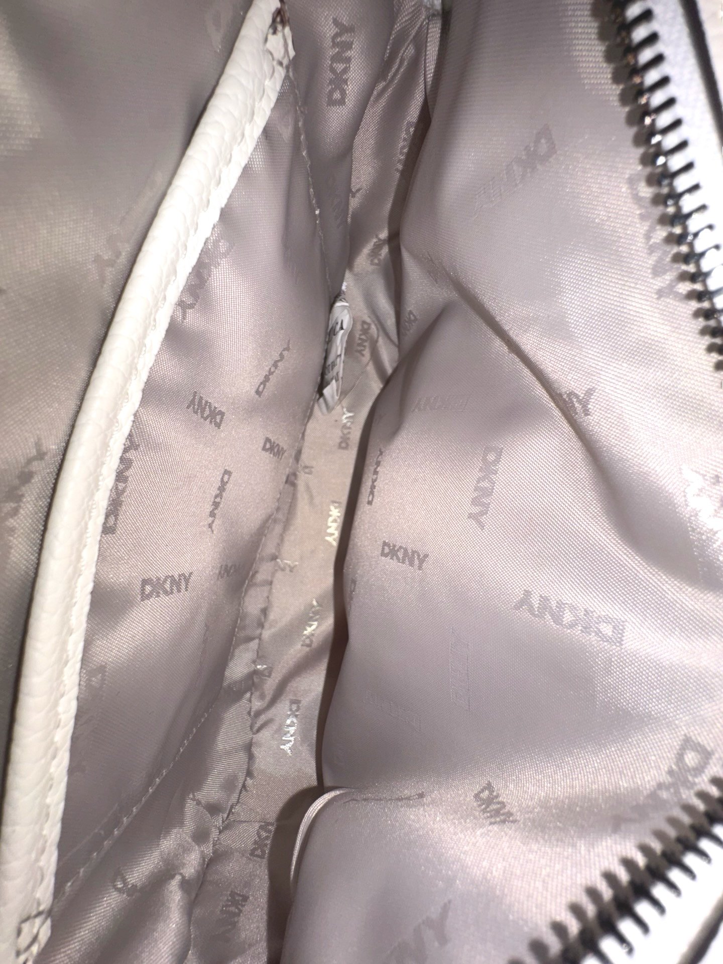 DKNY - KENZA BAG - Image 9