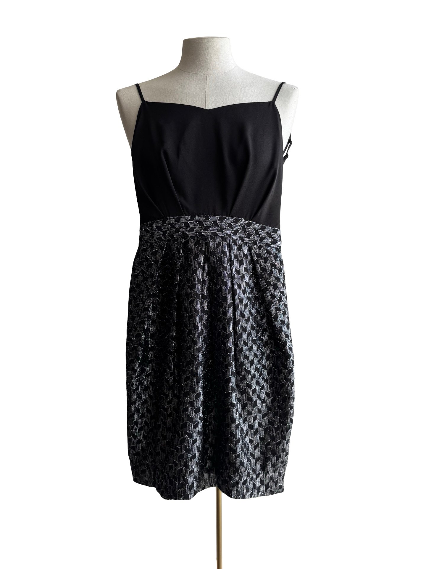 BCBG - SILVER AND BLACK DRESS - Image 6